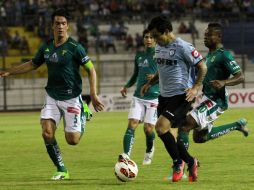 El duelo se llevó a cabo en el estadio Tierra de Campeones, por la vuelta del repechaje. EFE /