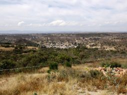 El proyecto de cortina de 105 metros se traduce en un flujo de 5.6 metros cúbicos (miles de litros) de agua por segundo. ARCHIVO /