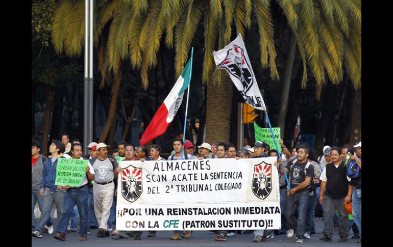 La Segunda Sala de la Suprema Corte de Justicia revocó el amparo que otorgó un tribunal colegiado al SME. ARCHIVO /