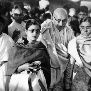 Sudáfrica recuerda a Ghandi en 65 aniversario de su asesinato