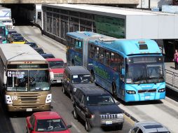 La ruta 62 del transporte público continua circulando por la Calzada Independencia. ARCHIVO /