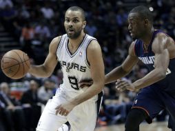 San Antonio tiene una victoria cómoda sobre Bobcats. AP /