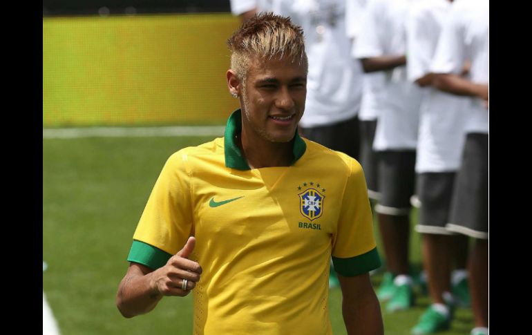 Neymar será una de las figuras de la ''Verdeamarella'' en la Copa Confederaciones. EFE /