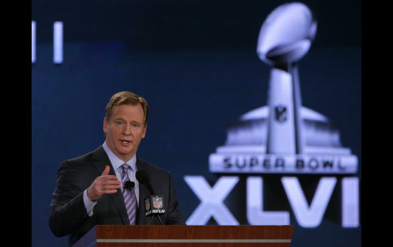 Roger Goodell dio una rueda de prensa a dos días del Super Bowl en Nueva Orleans. AP /