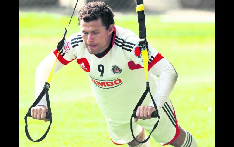 Especial. Miguel Sabah, quien realiza trabajos físicos, no terminó el entrenamiento de ayer. MEXSPORT /