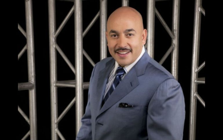 Lupillo Rivera homenajeará a su hermana, una de las mujeres que más amó. ARCHIVO /