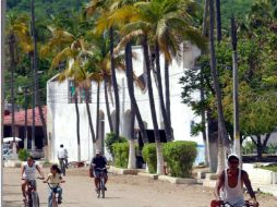 Aspecto de las Islas Marías, donde los internos viven con sus familias y tienen permitido transitar por el territorio. ARCHIVO /