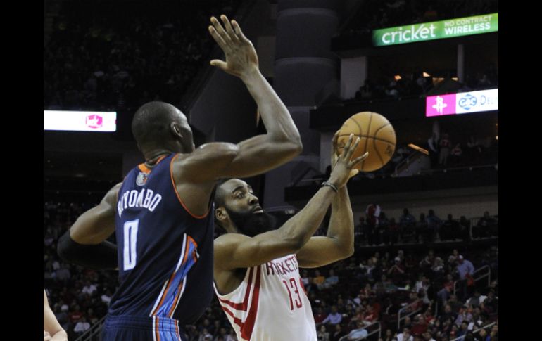 Harden (13), es un hombre importante en el esquema de Houston. AP /