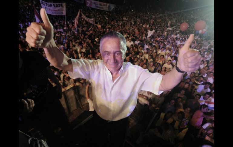 Oviedo, íder del partido UNACE, pretendía volver a Asunción tras participar en un mitin en la ciudad de Concepción. AFP /