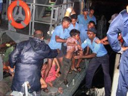 La marina de Sri Lanka durante el rescate. AFP /