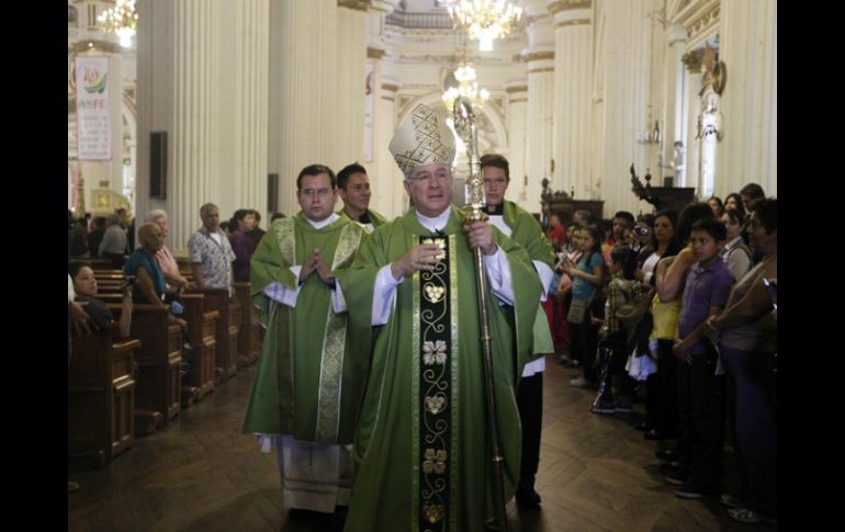 El prelado, confia que las autoridades mantengan resguardo de lugares donde confluyen un número importante de personas. ARCHIVO /