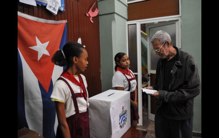 Cuba celebra hoy comicios para designar a los 612 diputados de la Asamblea Nacional y a mil 269 delegados provinciales. AFP /