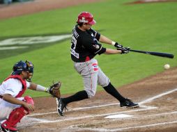 Jesse Gutiérrez, de Yaquis, en su turno al bat. La ''Tribu'' jugará mañana contra los Navegantes de Venezuela. EFE /