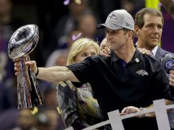 Un uso adecuado es ''Los Ravens saborean su victoria en el Super Bowl a pesar de que hubo momentos de tensión''. AP /