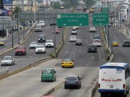 Elementos de vialidad ya se encuentran en el lugar para agilizar el tráfico. ARCHIVO /