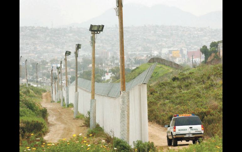 Dice que gracias a la seguridad, ha disminuido la inmigración indocumentada. ARCHIVO /