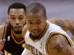 El ala-pivot David West encesta 15 puntos. AP /