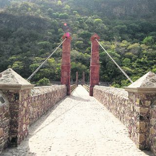 Puente de Arcediano se mantiene cerrado