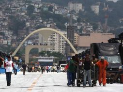 La palabra ''sambódromo'' cuando es sujeto, no requiere de cursivas ni entrecomillado. EFE /