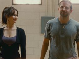 Jennifer Lawrence y Bradley Cooper son los protagonistas de esta emotiva historia. ARCHIVO /