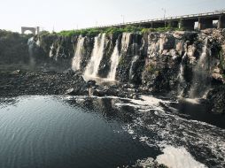 Hace cuatros años la CEDHJ emitió una macrorrecomendación a municipios por los altos niveles de contaminación en el Río Santiago. ARCHIVO /