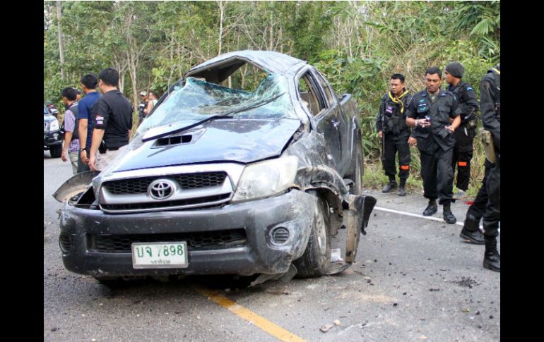 La polícia de Tailandia inspecciona el lugar en que ocurrió el ataque. AFP /