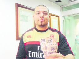 Ganador. Javier García fue uno de los afortunados premiados de la jornada cinco del Clausura 2013. EL INFORMADOR /