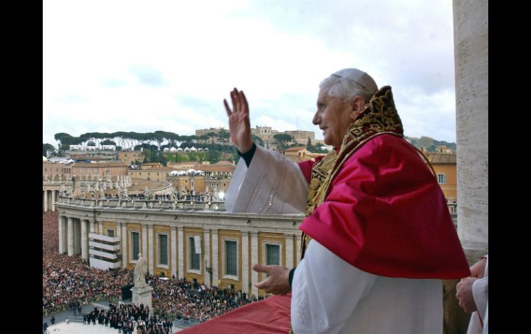 El Papa Benedicto XVI se une al pequeño grupo de Papas que han renunciado. AFP /