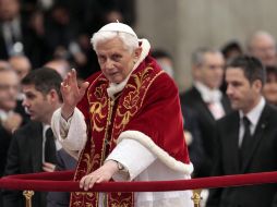 Ratzinger fue ordenado sacerdote el 29 de junio de 1951, obtuvo el doctorado en teología y fue habilitado a la docencia. EFE /