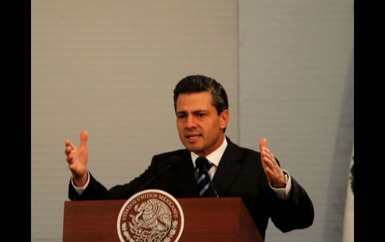 Enrique Peña Nieto expresa su opinión sobre la renuncia de Benedicto XVI. ARCHIVO /