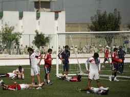 El equipo comandado por el ''Maestro'' Galinto estrenó la nueva cancha de Puente Grande con un entrenamiento.  /