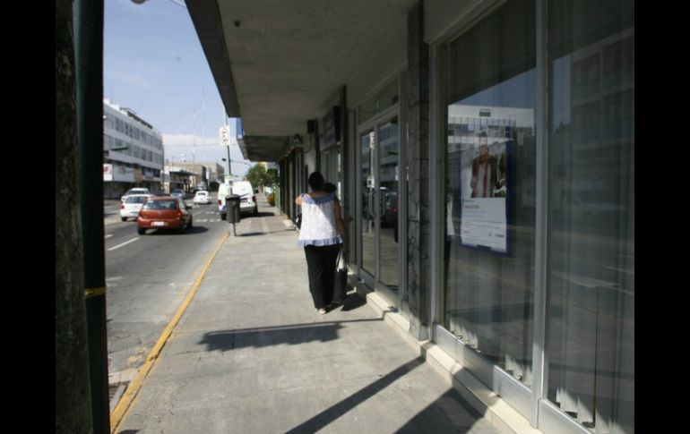 Con este asalto ya suman tres atracos a sucursales bancarías en la Zona Metropolitana de Guadalajara. ARCHIVO /