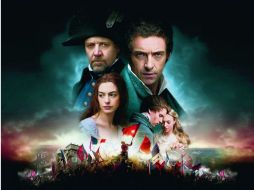 El reparto. La cinta de Tom Hooper está protagonizada por Anne Hathaway, Hugh Jackman y Russell Crowe. ESPECIAL /