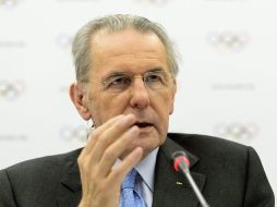 El presidente del Comité Olímpico Internacional (COI), Jacques Rogge, durante una rueda de prensa de la Comisión Ejecutiva del COI. EFE /