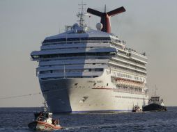 El siniestro deja la mayor parte del barco sin energía eléctrica en el crucero. AP /