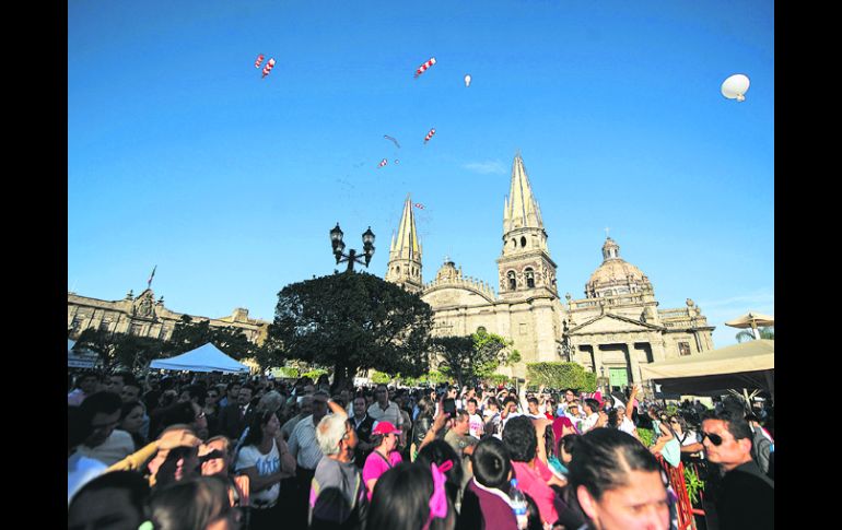 Celebración. Con una serie de actos oficiales, pero también espectáculos, Gualadajara festejó ayer el 471 aniversario de su fundación. EL INFORMADOR /