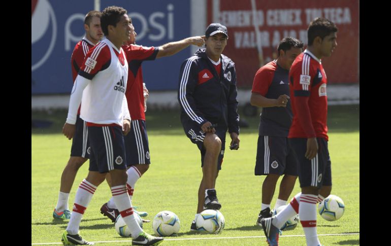 Benjamín Galindo (centro) espera que los rojiblancos puedan sacar la victoria del Cuauhtémoc. MEXSPORT /