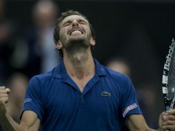 El francés Julien Benneteau celebra su triunfo sobre su compatriota Gilles Simon. AP /