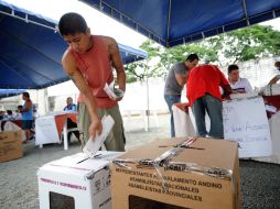 Unos 8 mil 693 presos sin sentencia votaron en las distintas cárceles. AFP /