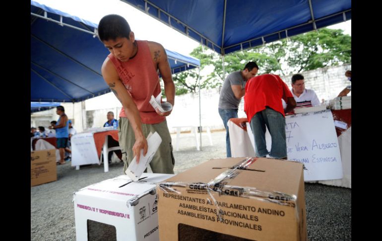 Unos 8 mil 693 presos sin sentencia votaron en las distintas cárceles. AFP /