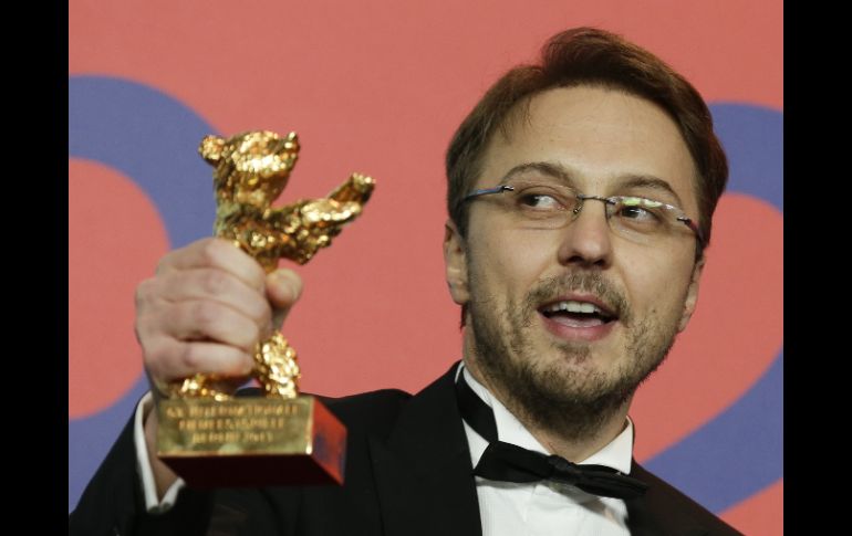 El director de la película, Calin Peter Natzer, agradeció a la Berlinale haber seleccionado la película en competencia. AP /