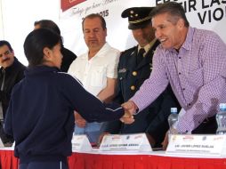 El presidente municipal participó en la entrega simbólica del reconocimiento a alumnos graduados del programa D.A.R.E. ESPECIAL /