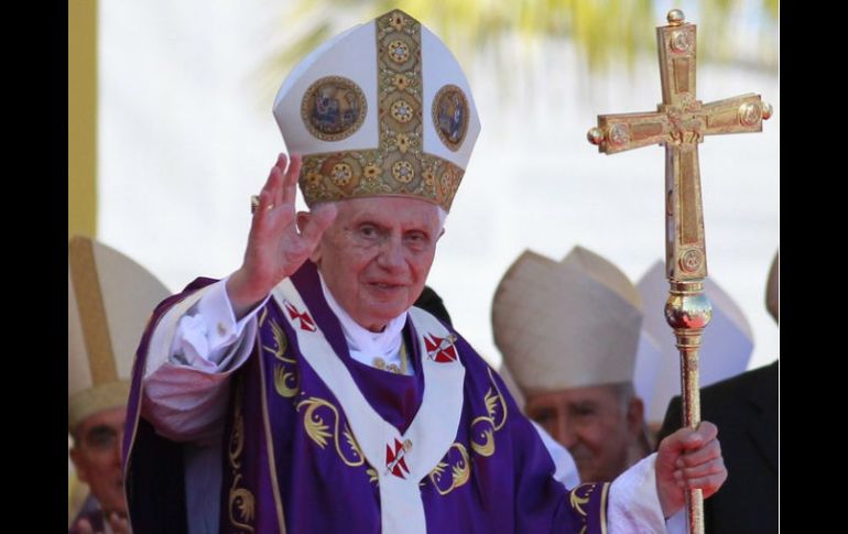 Las verdaderas razones de la dimisión papal podrían conocerse dentro de algunos años, afirman. ARCHIVO /