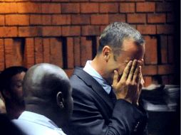 Pistorius aún no ha ingresado en la cárcel y permanece bajo arresto en la comisaría de Brooklyn de Pretoria. AFP /