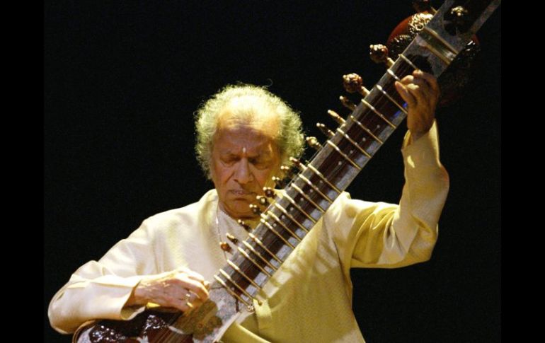 El concierto en honor de Ravi Shankar (1920-2012) se realizará en la Sala Higinio Rulvacaba del Ex Convento del Carmen. ARCHIVO /