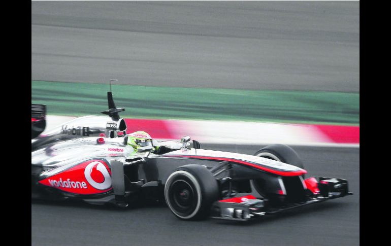 Sergio Pérez rodó 77 vueltas en Montmeló, tras la experiencia en la pista de Jerez, donde tuvo por primera vez contacto con el McLaren. EFE /