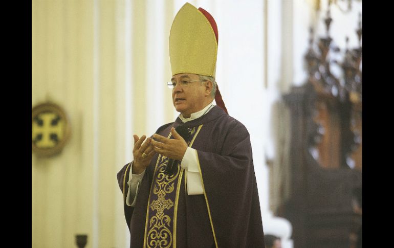 El arzobispo tapatío desconoce la fecha en la que partirá a la Ciudad del Vaticano. ARCHIVO /