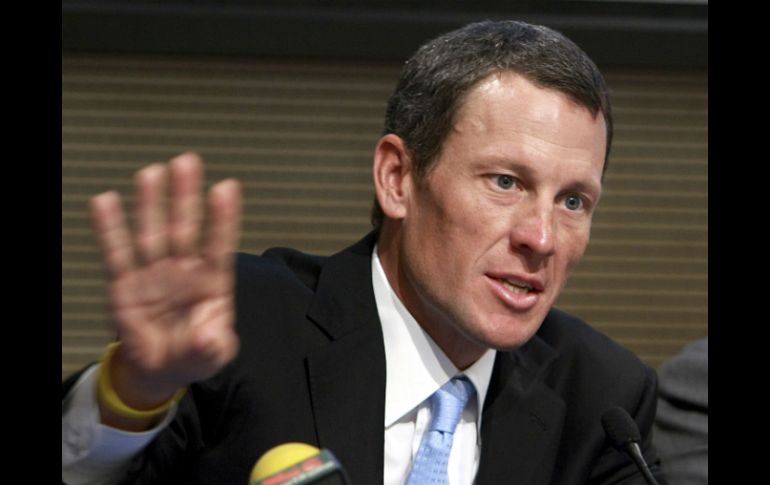 Armstrong está suspendido de por vida y sin sus siete Tours de Francia. AP /