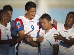 Elementos de la Selección de Costa Rica Sub-20 festejan el gol del triunfo ante Haití. MEXSPORT /