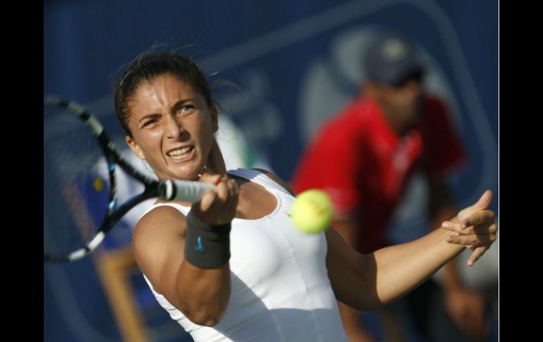 Errani vence a Nadia Petrova por 6-4, 0-6 y 6-3 para conseguir su pase. AFP /